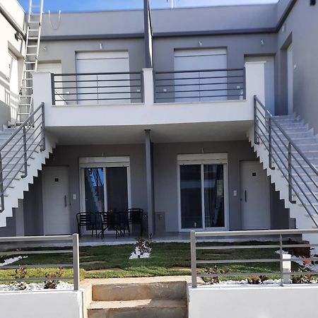 Ofrínion Kalofas Apartments Amaryllis מראה חיצוני תמונה