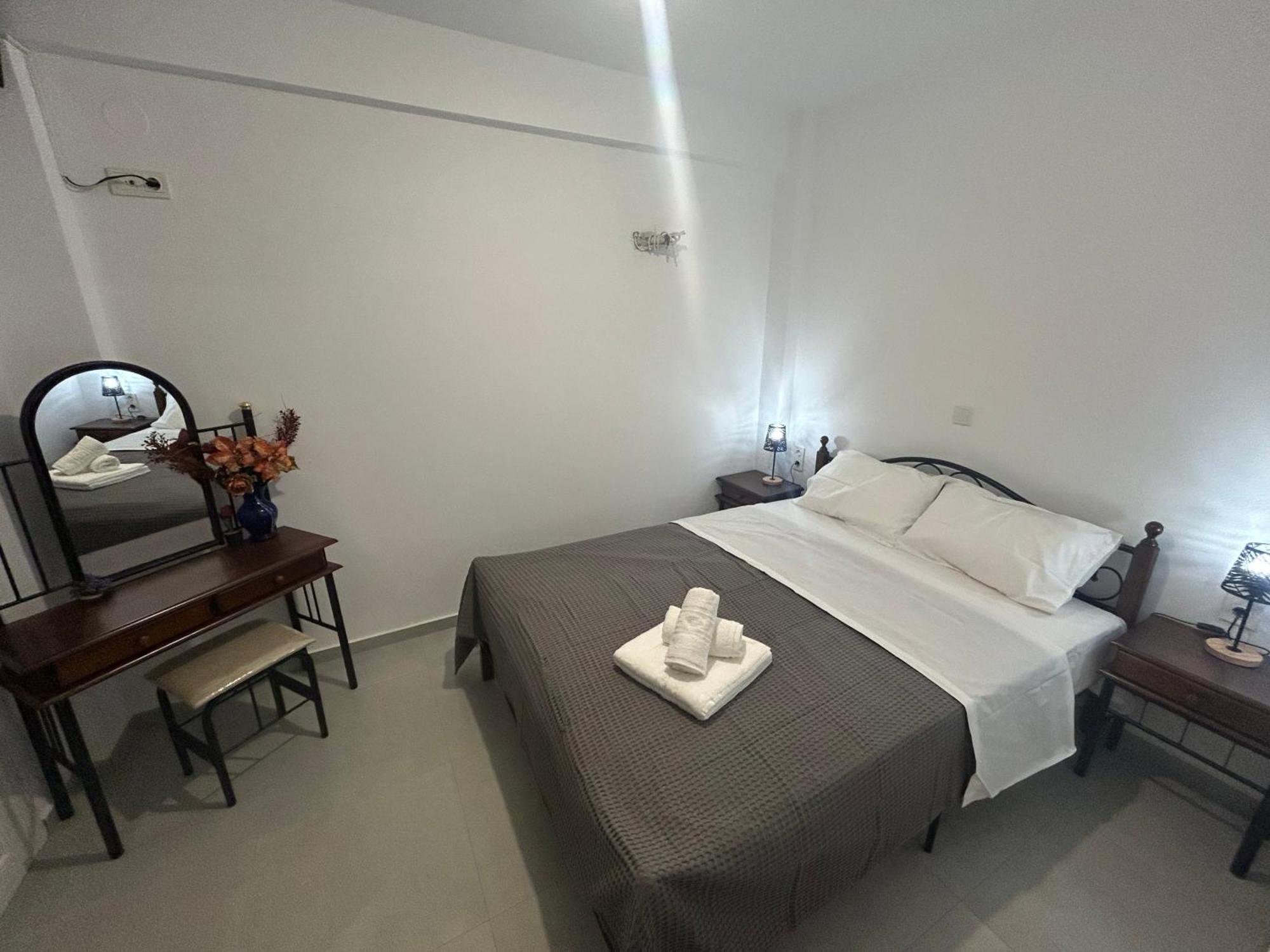 Ofrínion Kalofas Apartments Amaryllis מראה חיצוני תמונה